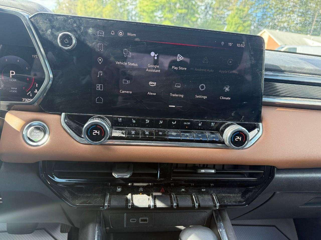 2024 GMC Canyon AT4 PREMIUM PKG. PROGRADE TRAILERING PKG. TECH PLUS PKG. RUNNING BOARDS. TONNEAU. Photo