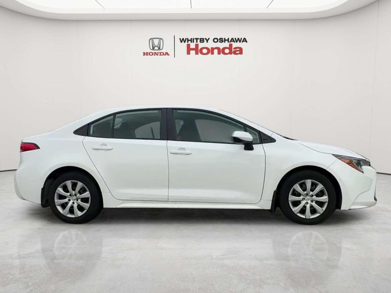 2021 Toyota Corolla LE Photo