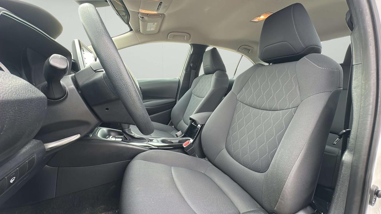 2021 Toyota Corolla LE Photo