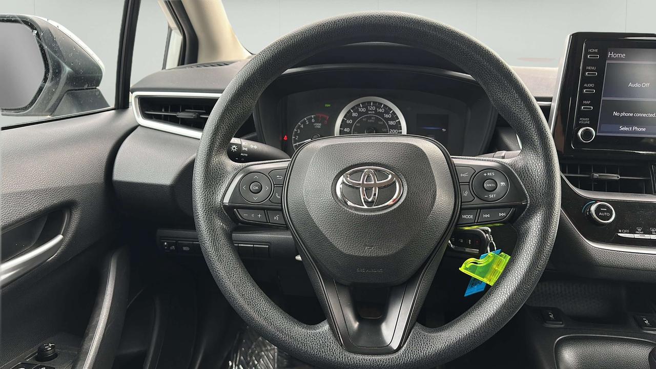 2021 Toyota Corolla LE Photo