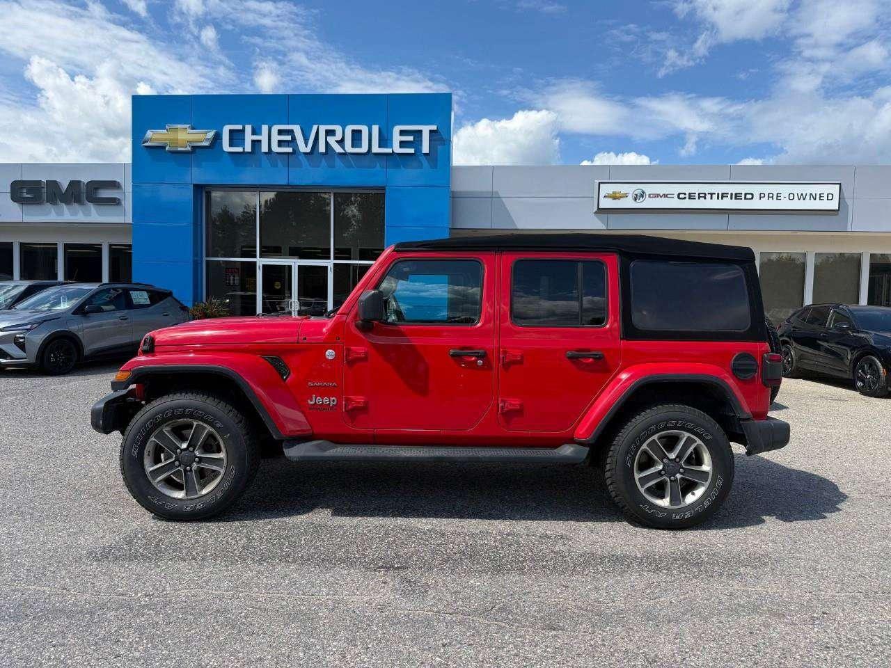 2021 Jeep Wrangler REMOVALE TOP. ALPINE SOUND SYSTEM. SUNRIDER SOFT TOP. HEATED FRONT SEATS. CERTIFIED. Photo2