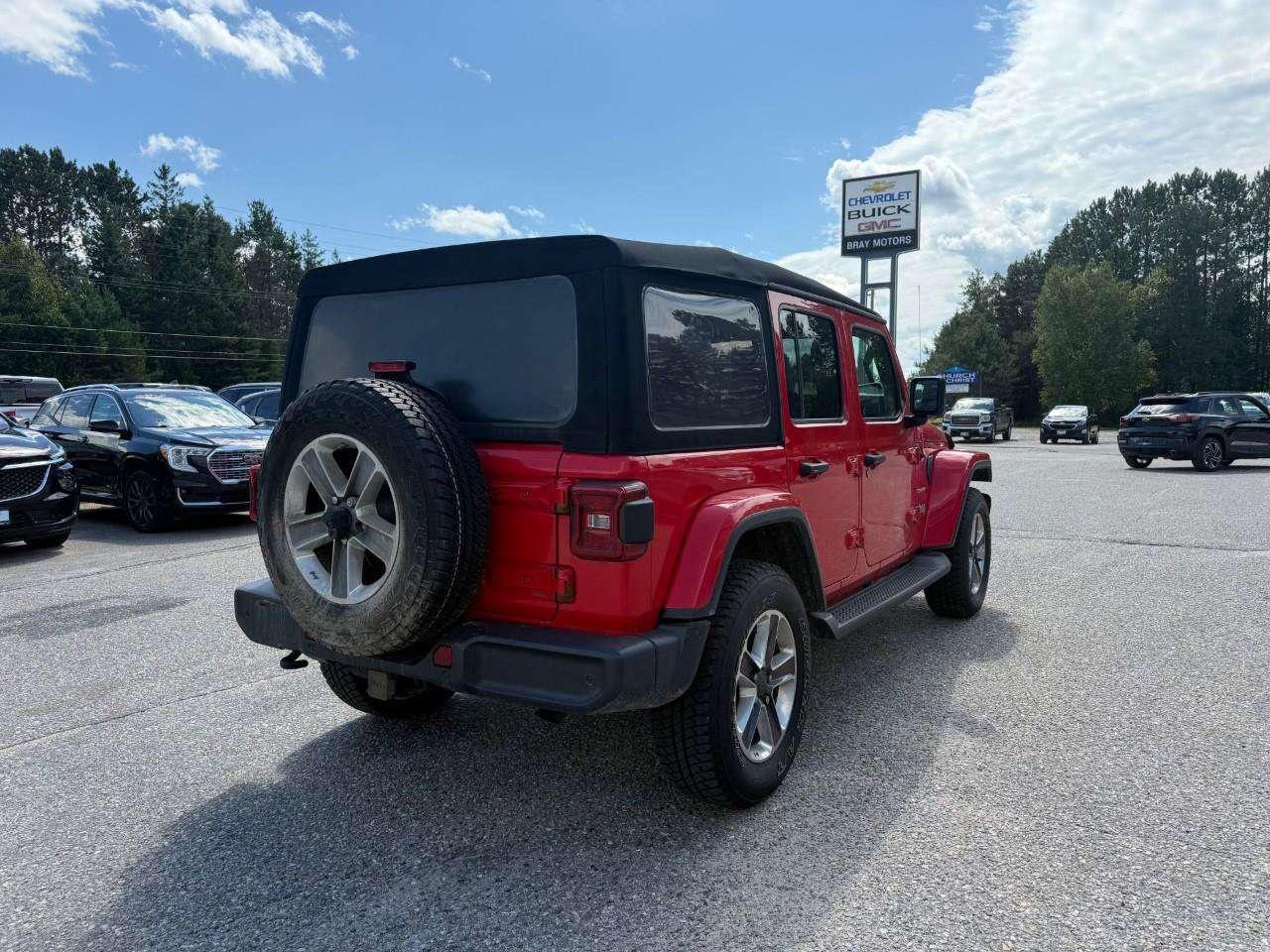 2021 Jeep Wrangler REMOVALE TOP. ALPINE SOUND SYSTEM. SUNRIDER SOFT TOP. HEATED FRONT SEATS. CERTIFIED. Photo4