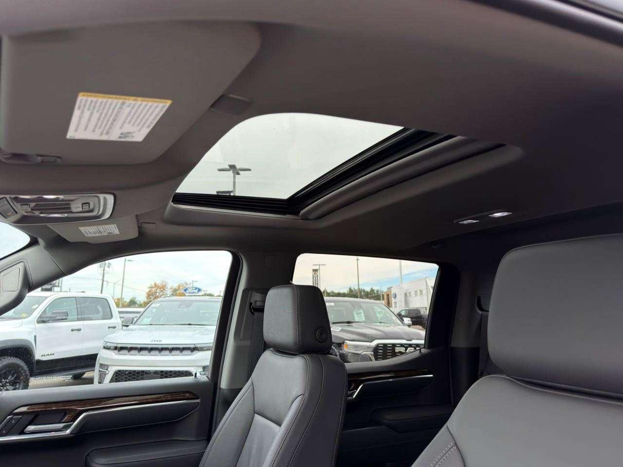 2026 GMC Sierra 1500 ACCIDENT FREE   LEATHER   SUNROOF Photo