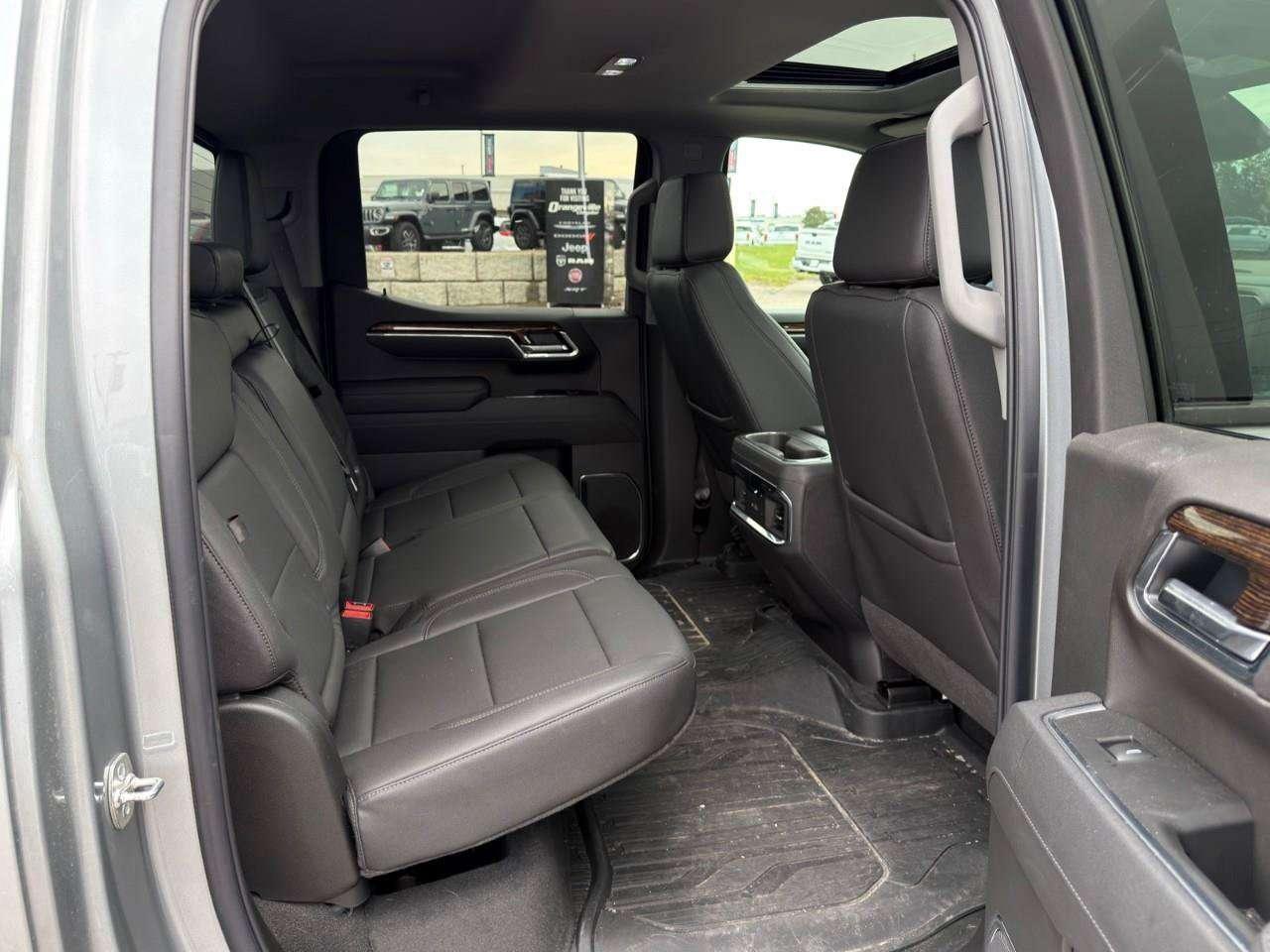 2026 GMC Sierra 1500 ACCIDENT FREE   LEATHER   SUNROOF Photo