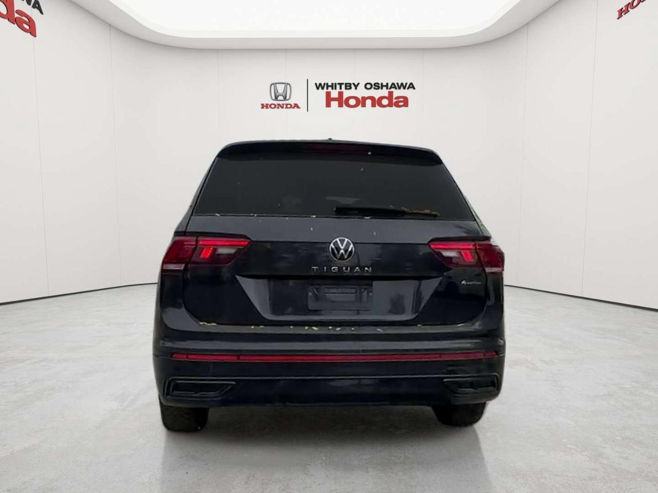 2022 Volkswagen Tiguan Comfortline R-Line Black Photo