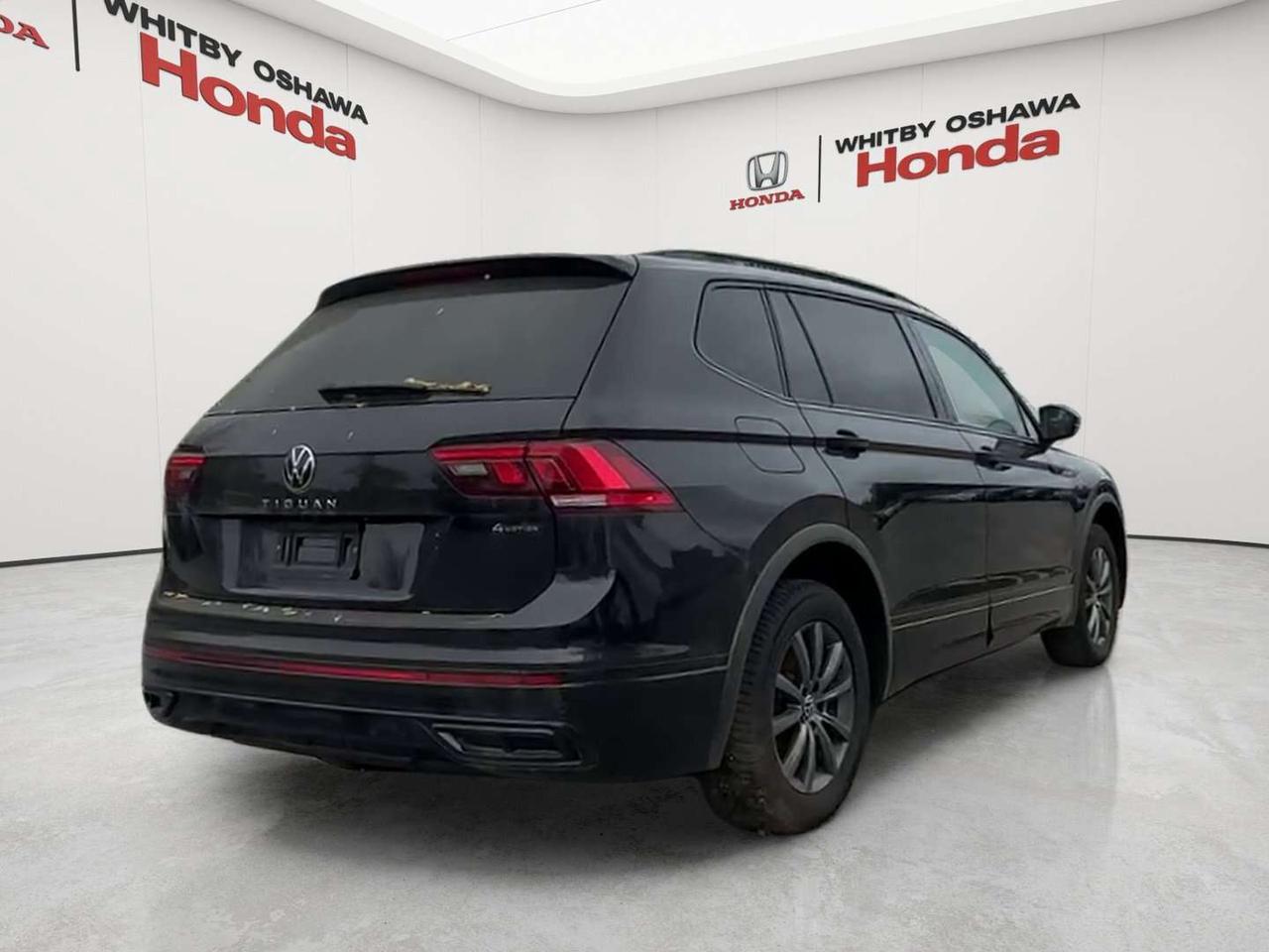 2022 Volkswagen Tiguan Comfortline R-Line Black Photo