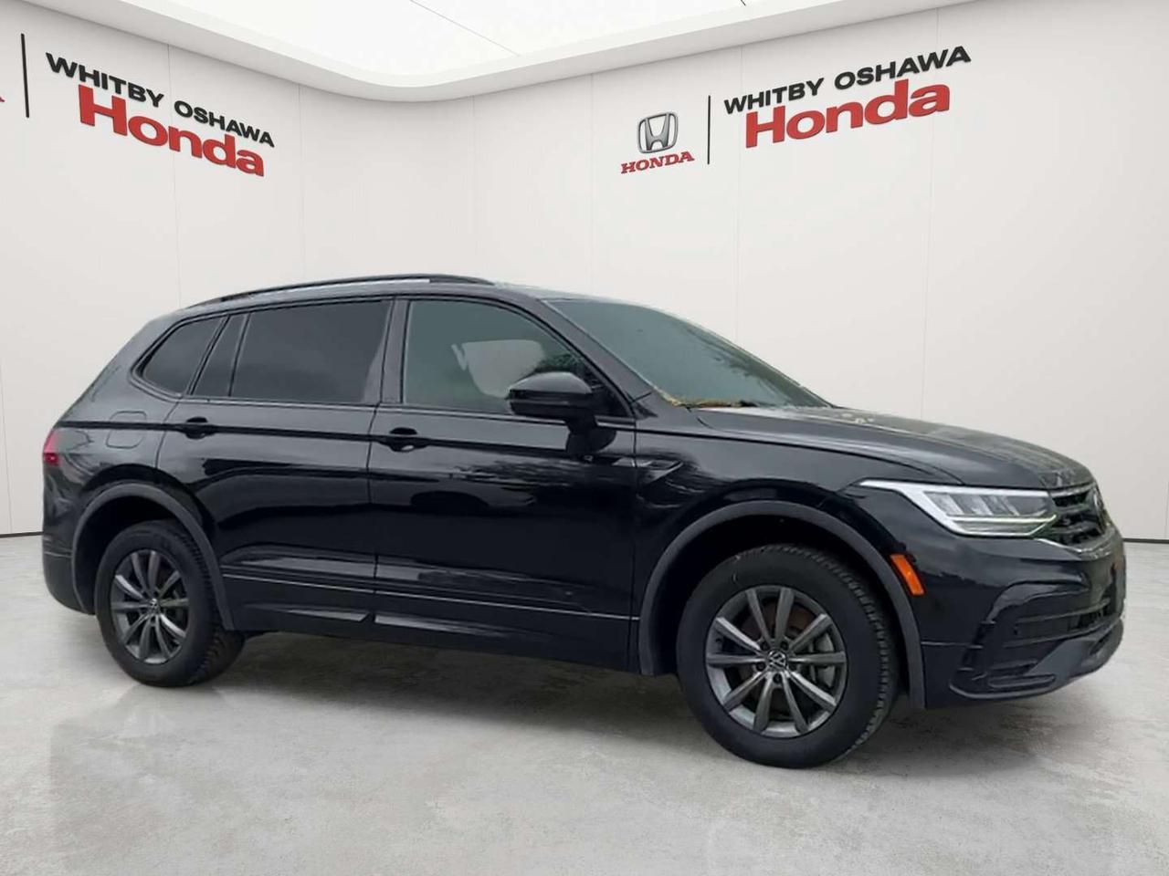 2022 Volkswagen Tiguan Comfortline R-Line Black Photo