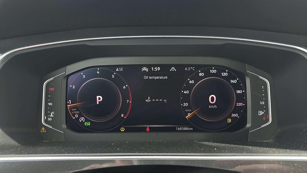 2022 Volkswagen Tiguan Comfortline R-Line Black Photo