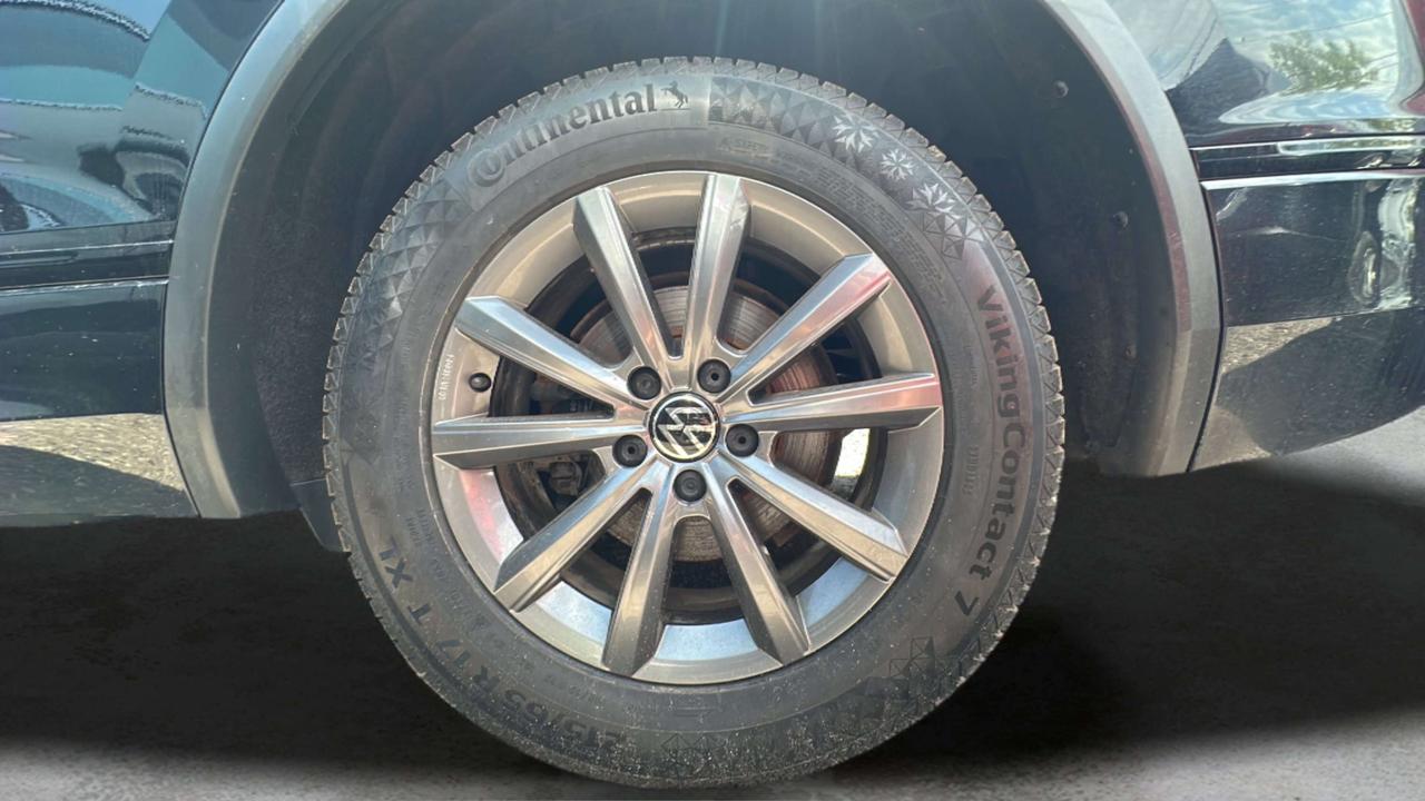 2022 Volkswagen Tiguan Comfortline R-Line Black Photo