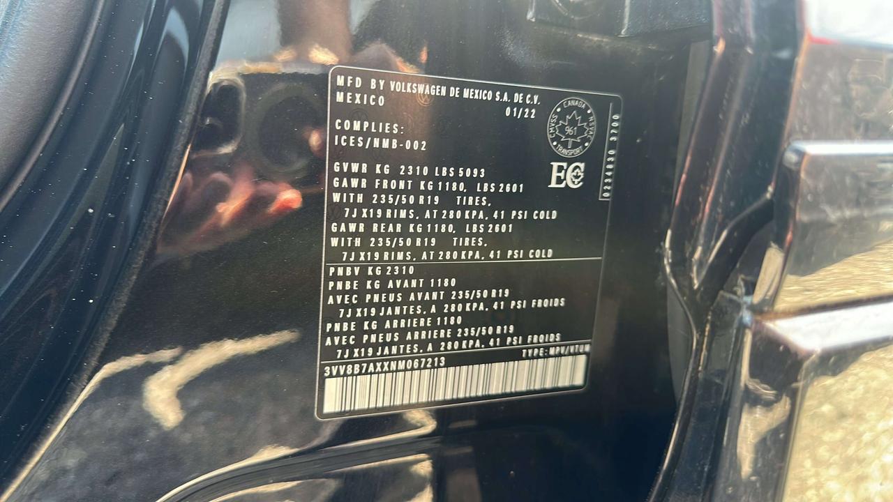 2022 Volkswagen Tiguan Comfortline R-Line Black Photo