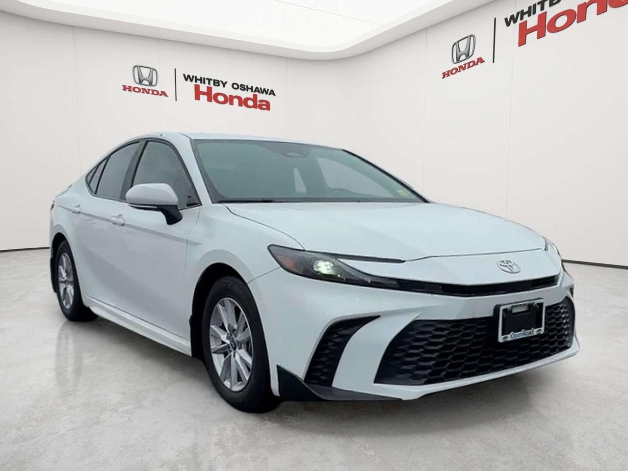 2025 Toyota Camry SE Photo