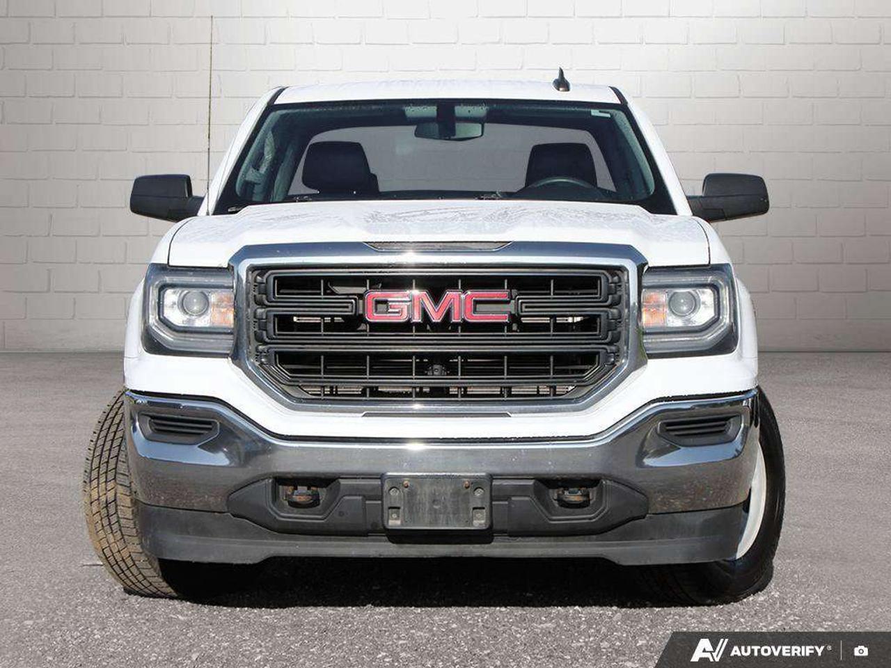 2017 GMC Sierra 1500 WT, 5.3L V8, 4X4, STEELS, CLOTH, BENCH, ONE-OWNER, AS-TRADED! Photo
