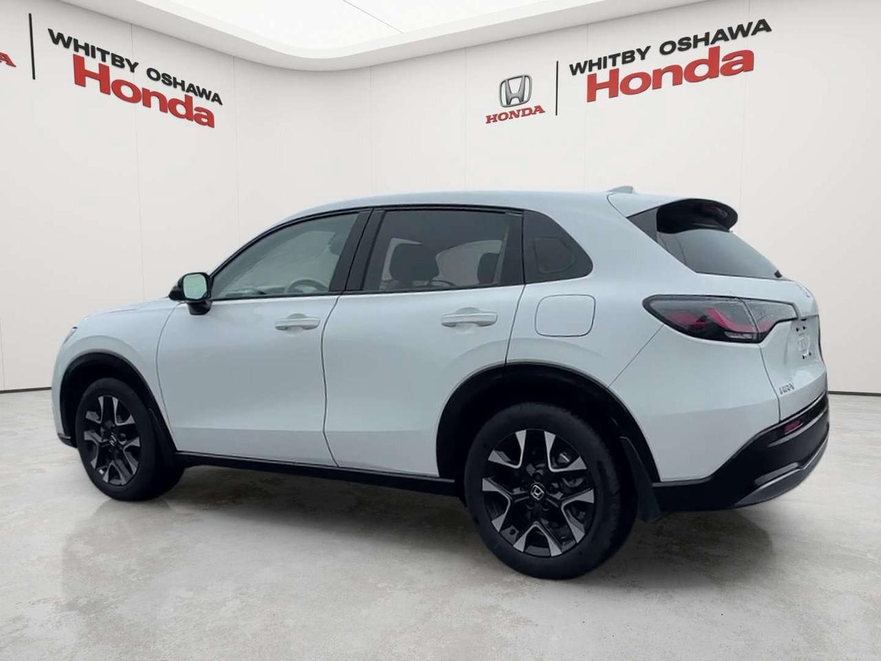2026 Honda HR-V EX-L Photo3