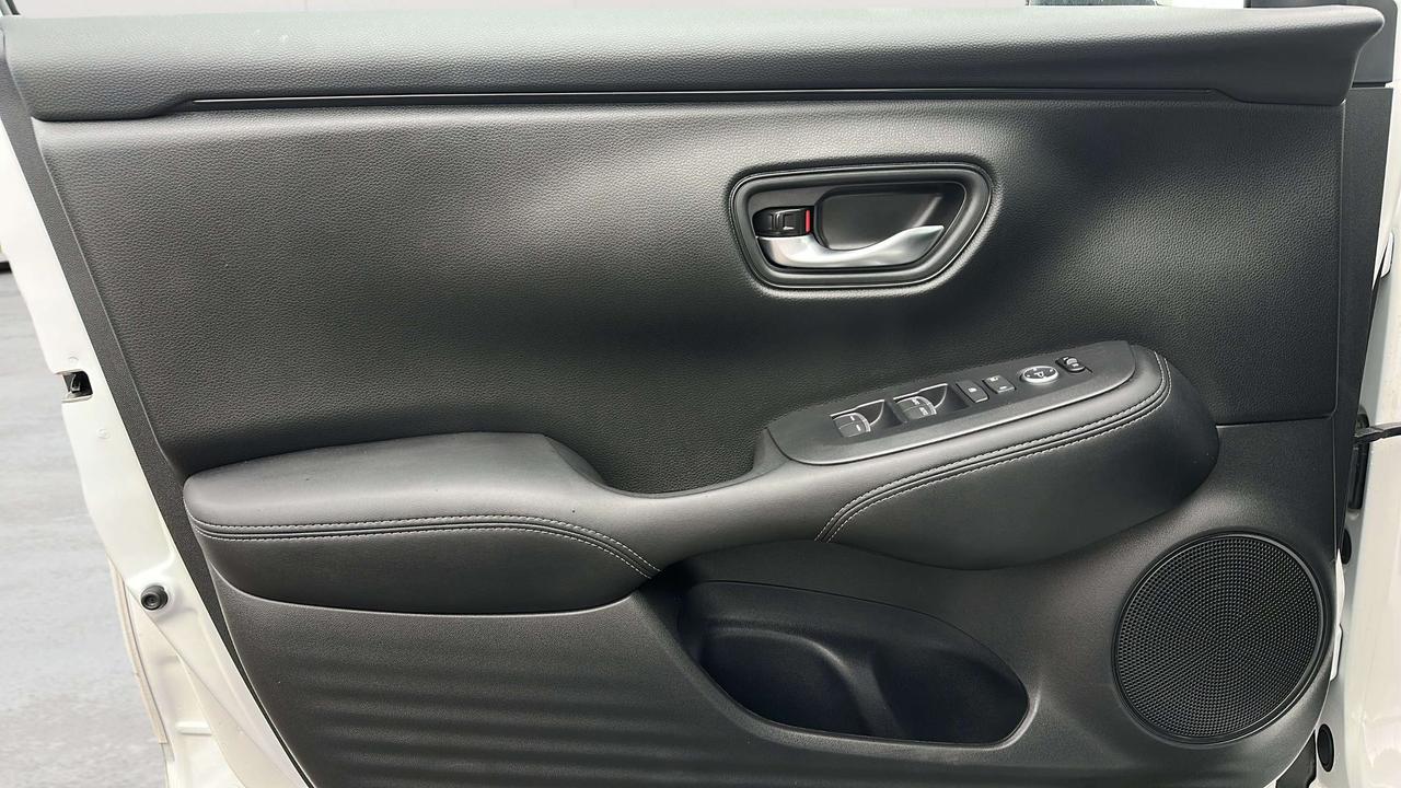 2026 Honda HR-V EX-L Photo