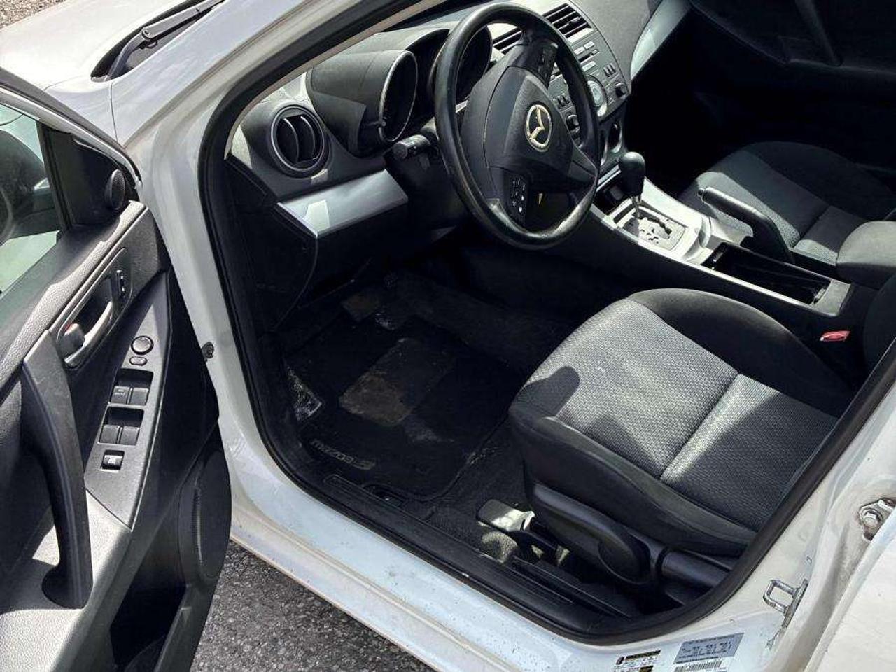 2010 Mazda 3 GX   FULLY CERTIFIED WITH WARRANTY Photo