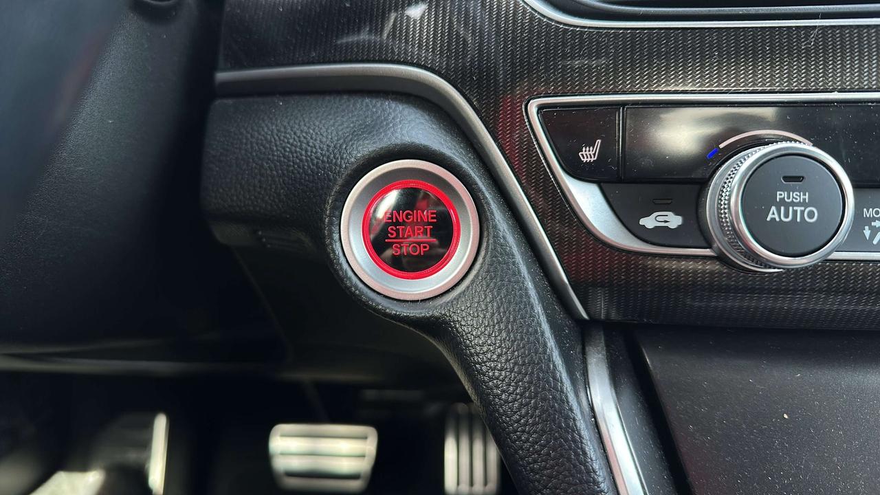 2021 Honda Accord SE Photo