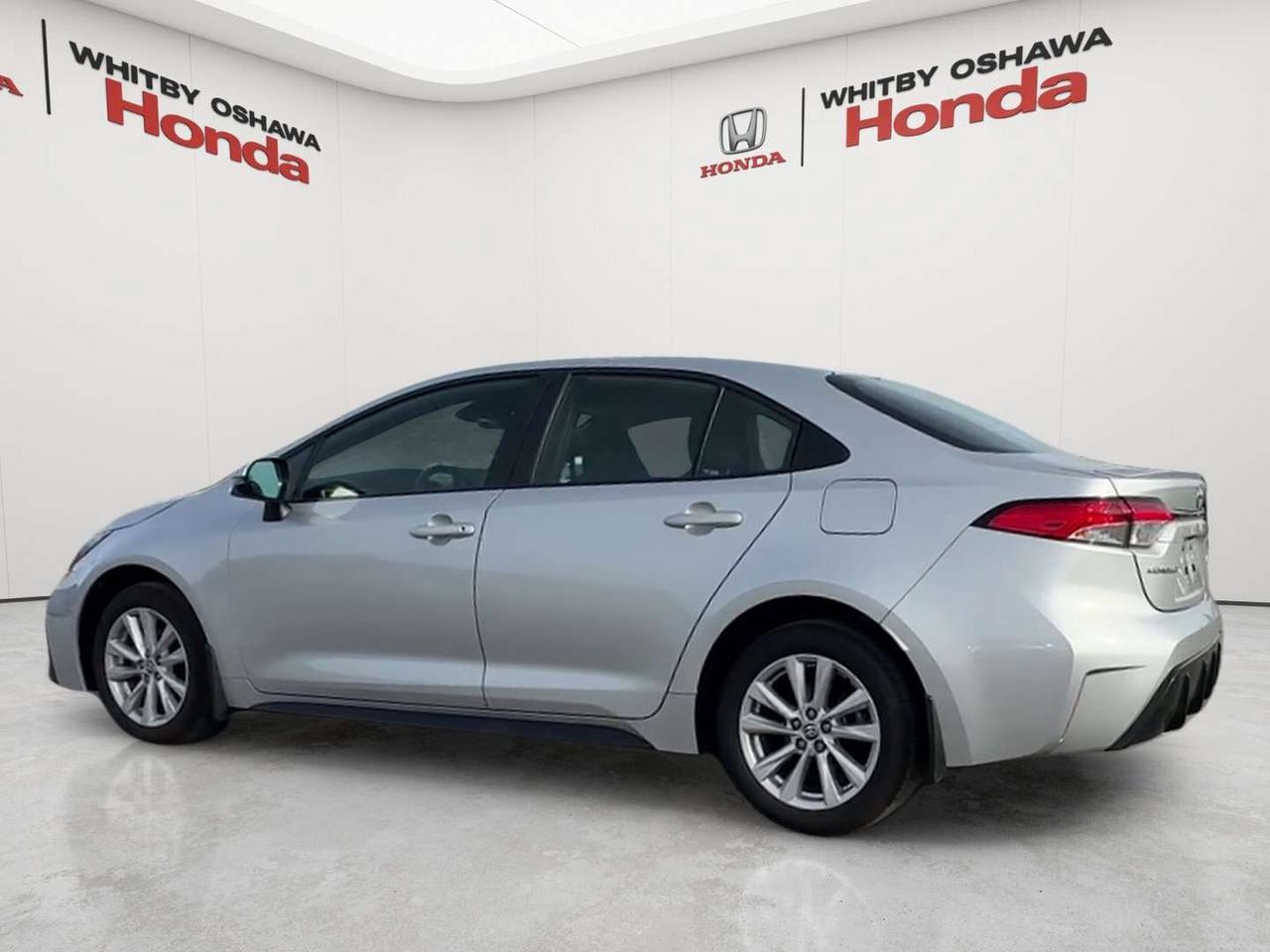 2025 Toyota Corolla SE Photo