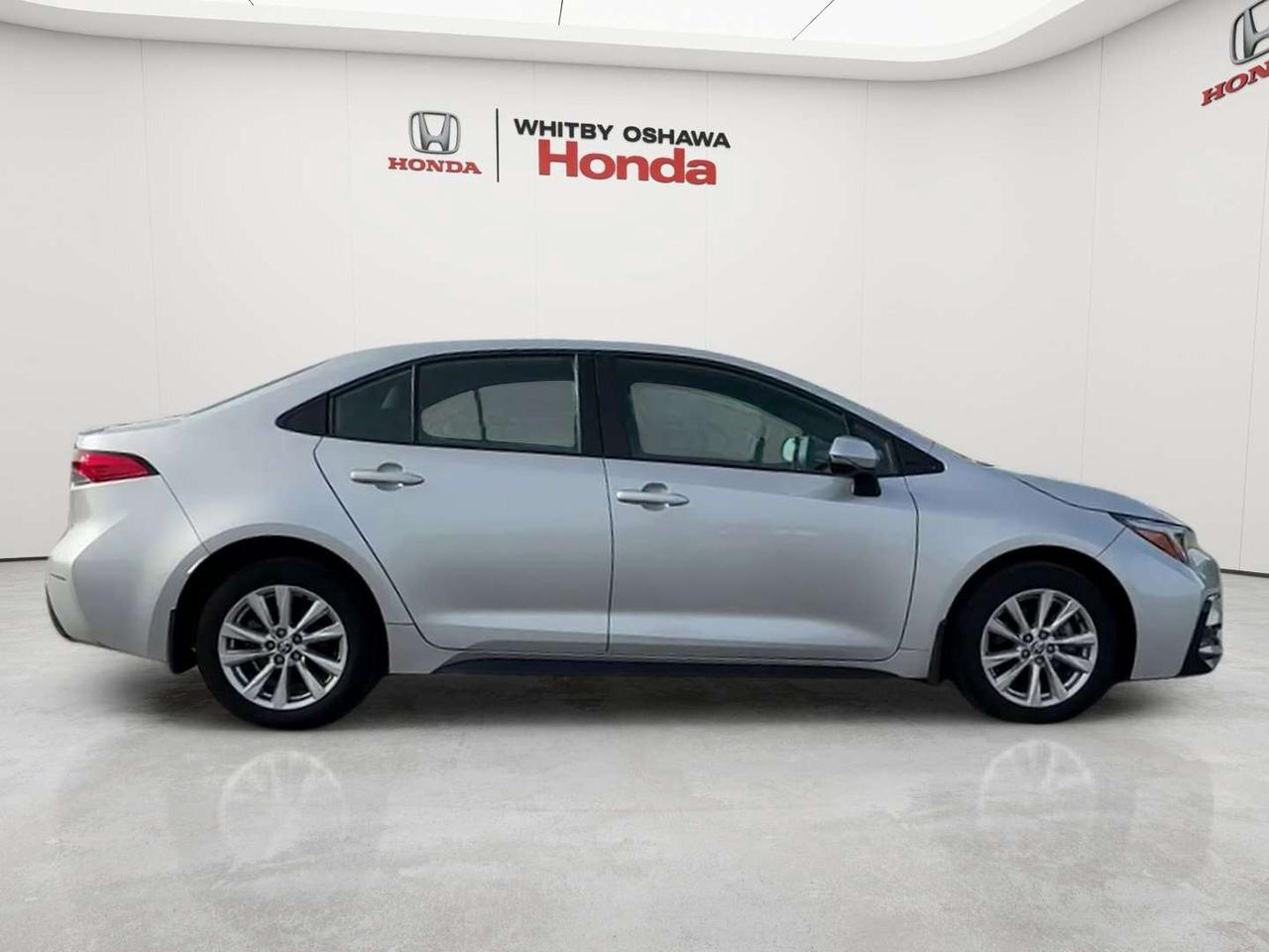 2025 Toyota Corolla SE Photo