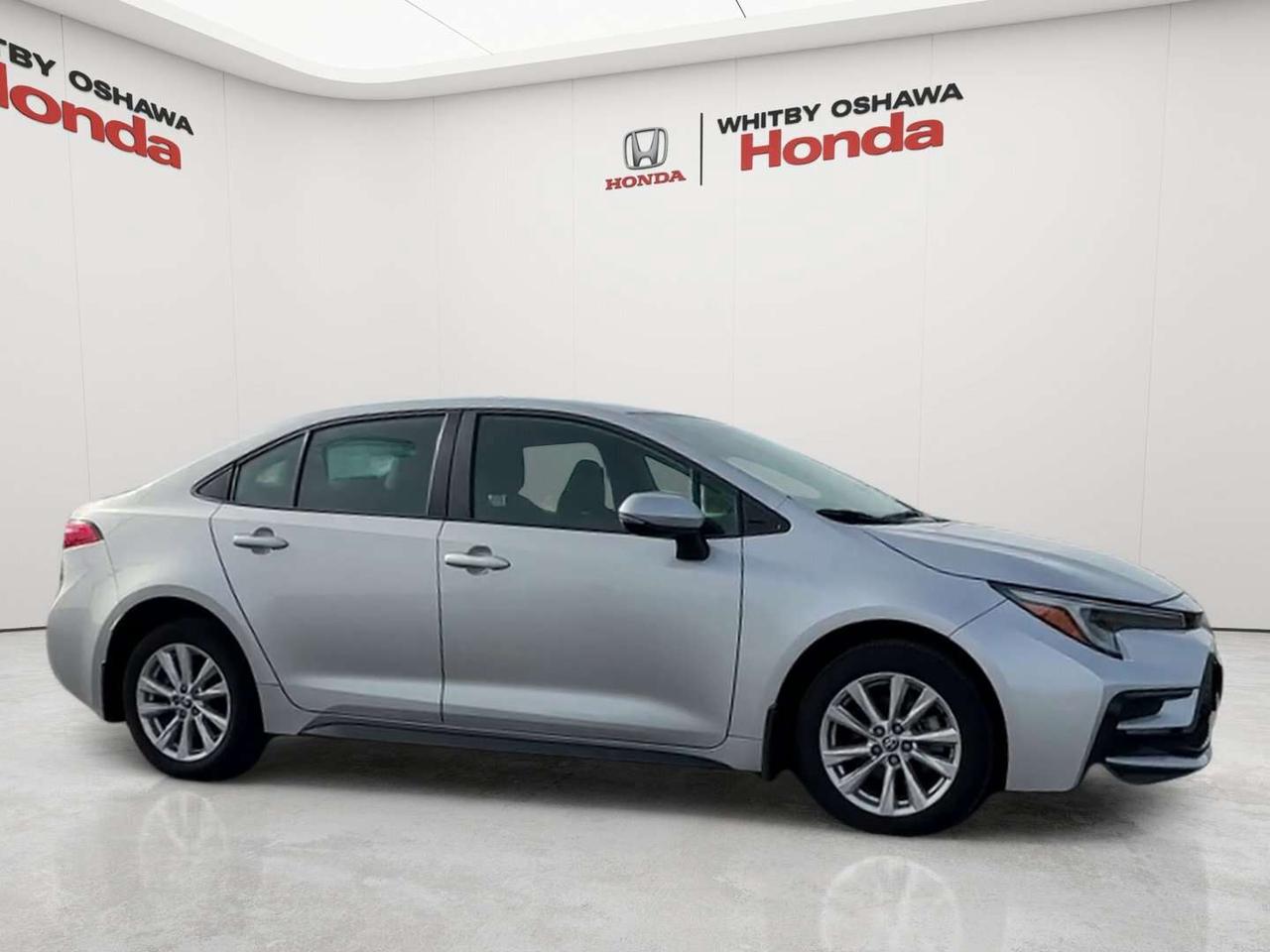 2025 Toyota Corolla SE Photo