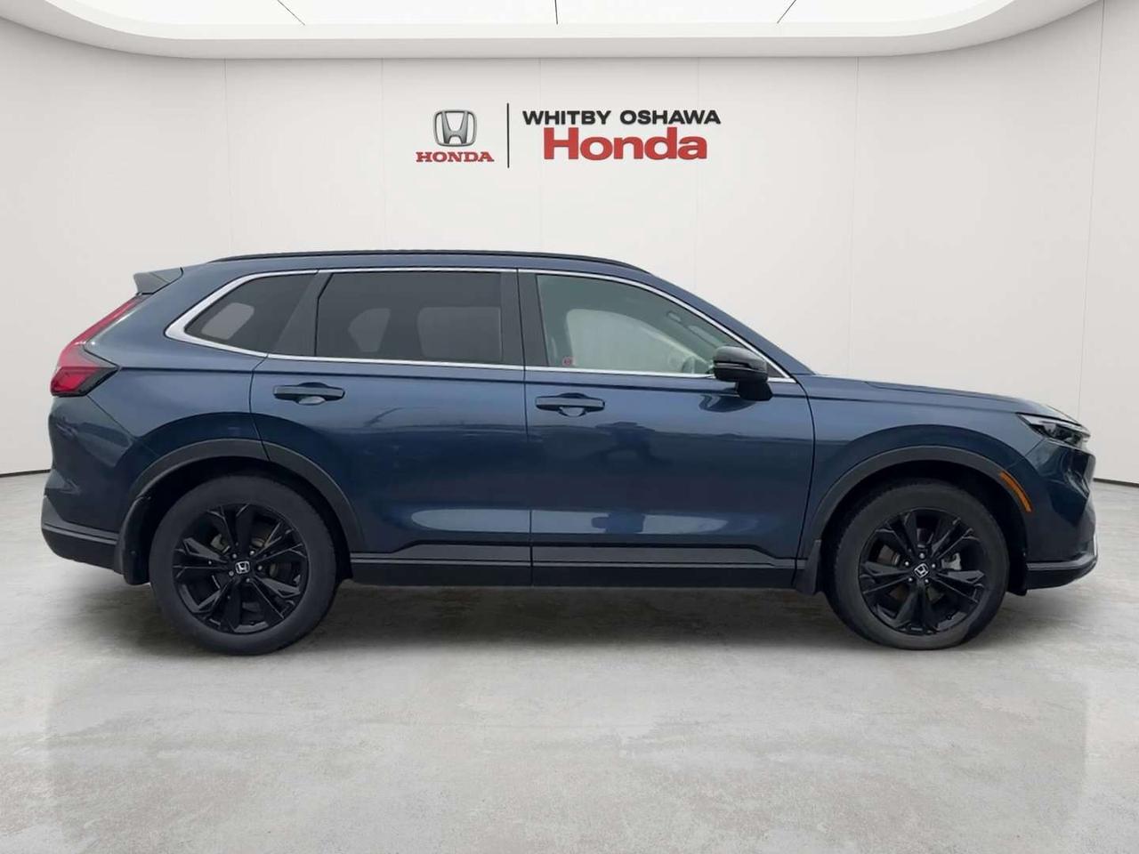 2025 Honda CR-V Touring Photo