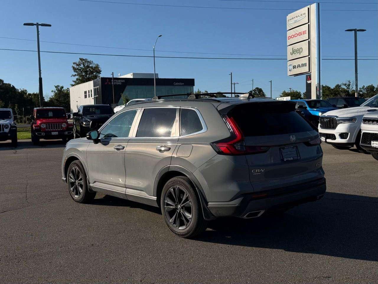 2024 Honda CR-V ACCIDENT FREE   SUNROOF   LEATHER Photo