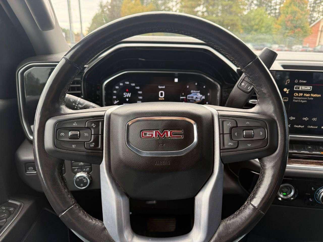 2022 GMC Sierra 1500 BRAY ORIGINAL. RUNNING BOARDS. BEDLINER. ALL WEATHER MATS. KODIAK EDITION. Photo