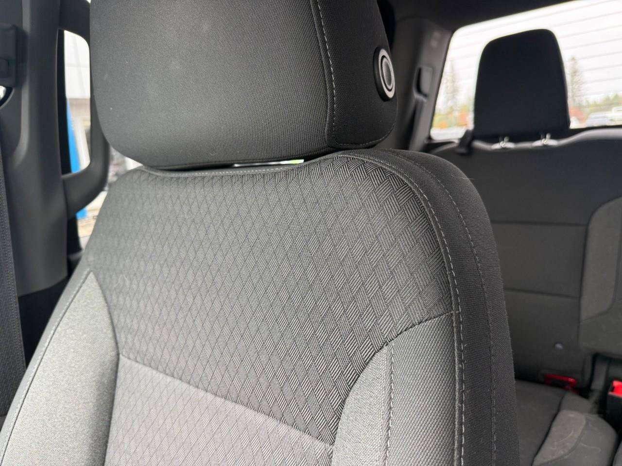 2022 GMC Sierra 1500 BRAY ORIGINAL. RUNNING BOARDS. BEDLINER. ALL WEATHER MATS. KODIAK EDITION. Photo