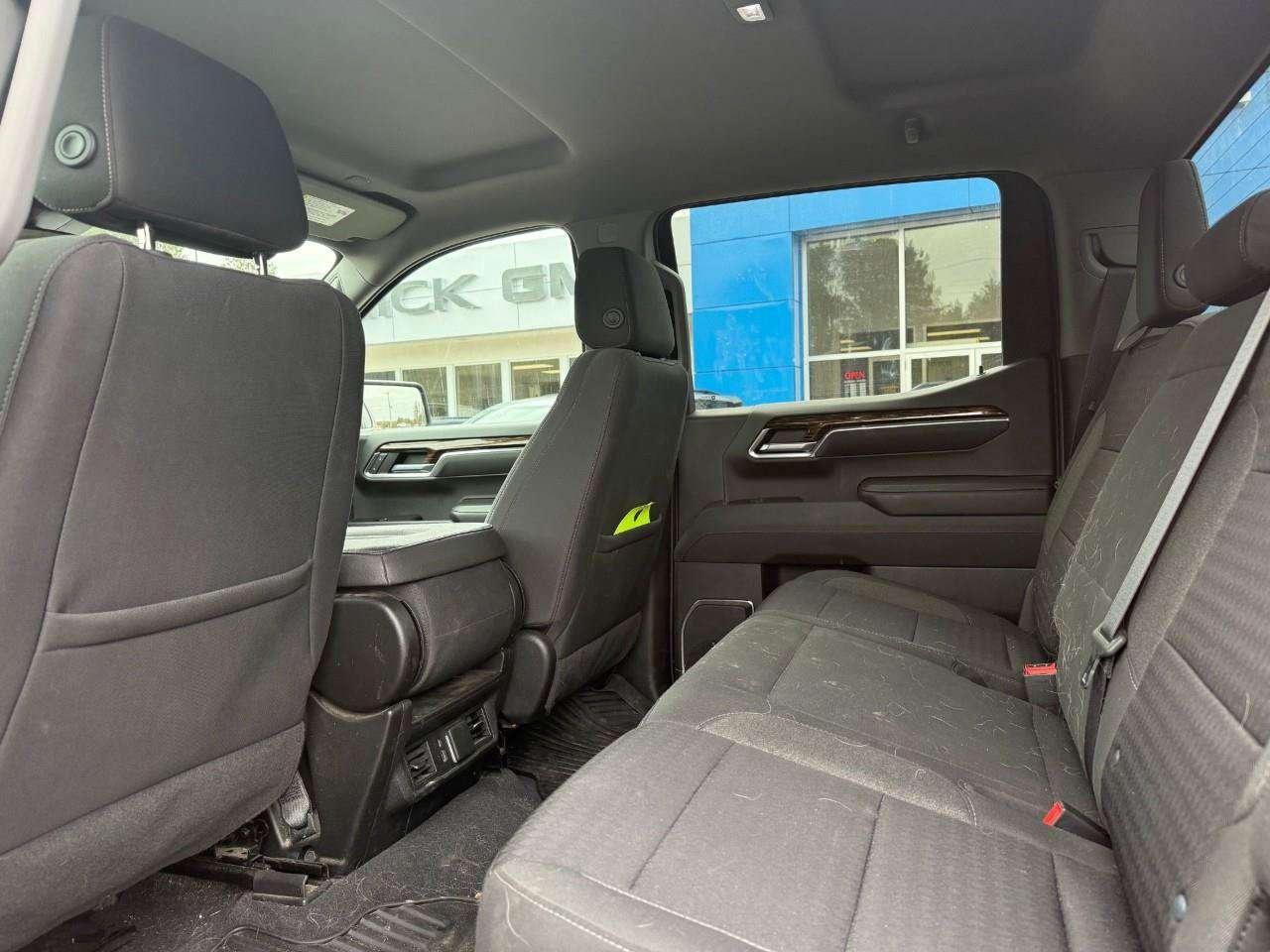 2022 GMC Sierra 1500 BRAY ORIGINAL. RUNNING BOARDS. BEDLINER. ALL WEATHER MATS. KODIAK EDITION. Photo