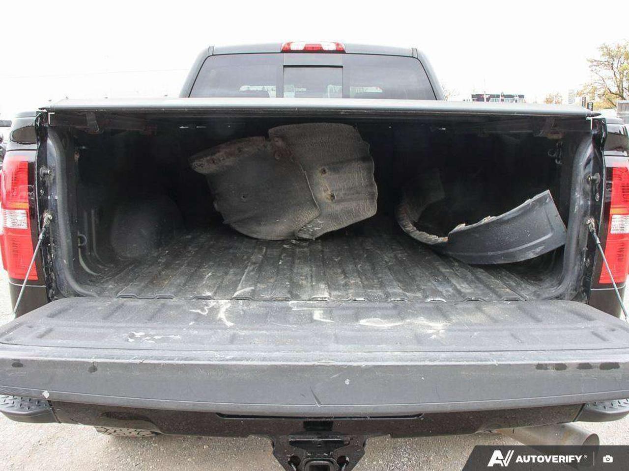 2016 GMC SIERRA 2500HD 6.6L V8, 4X4, Z71 PKG, ALLOYS, LEATHER, BOSE, ASTRADED! Photo