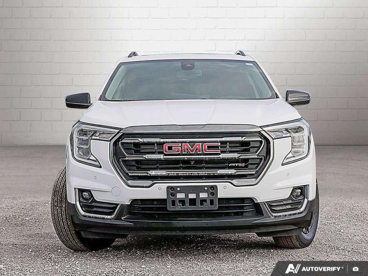 2022 GMC Terrain 1.5L 4-CYL, AWD, ALLOYS, LEATHER, SUNROOF, BOSE, 1-OWNER, MACMASTER ORIGINAL, CERTIFIED PREOWNED! Photo