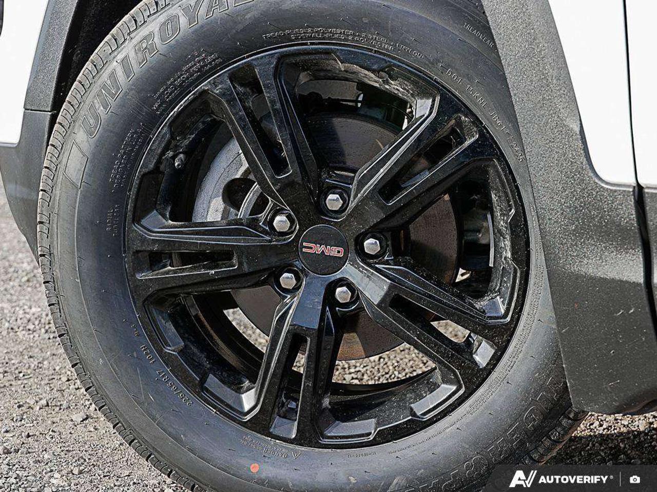 2022 GMC Terrain 1.5L 4-CYL, AWD, ALLOYS, LEATHER, SUNROOF, BOSE, 1-OWNER, MACMASTER ORIGINAL, CERTIFIED PREOWNED! Photo