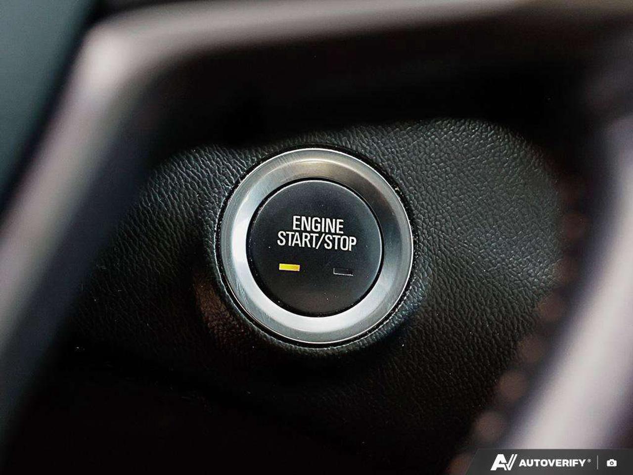 2022 GMC Terrain 1.5L 4-CYL, AWD, ALLOYS, LEATHER, SUNROOF, BOSE, 1-OWNER, MACMASTER ORIGINAL, CERTIFIED PREOWNED! Photo