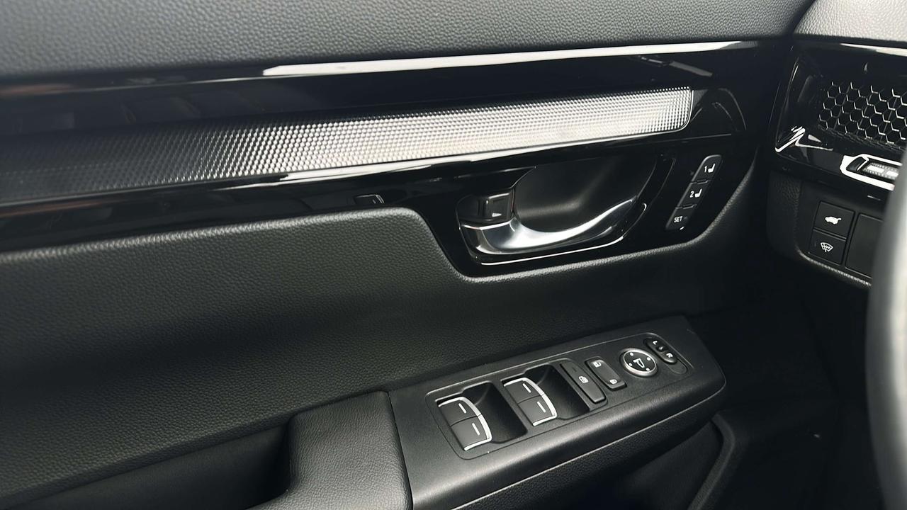 2026 Honda CR-V Touring Photo