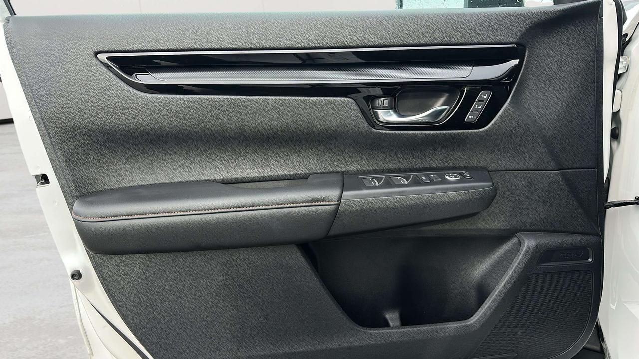 2026 Honda CR-V Touring Photo