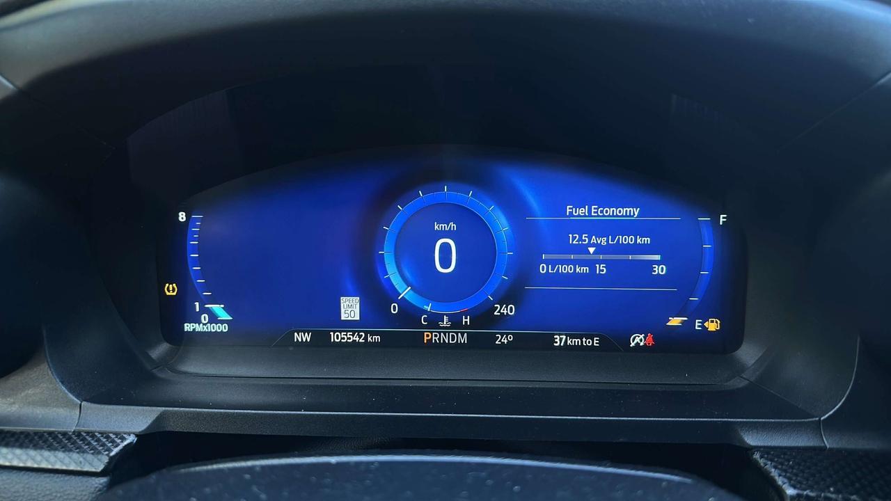 2020 Ford Explorer ST Photo