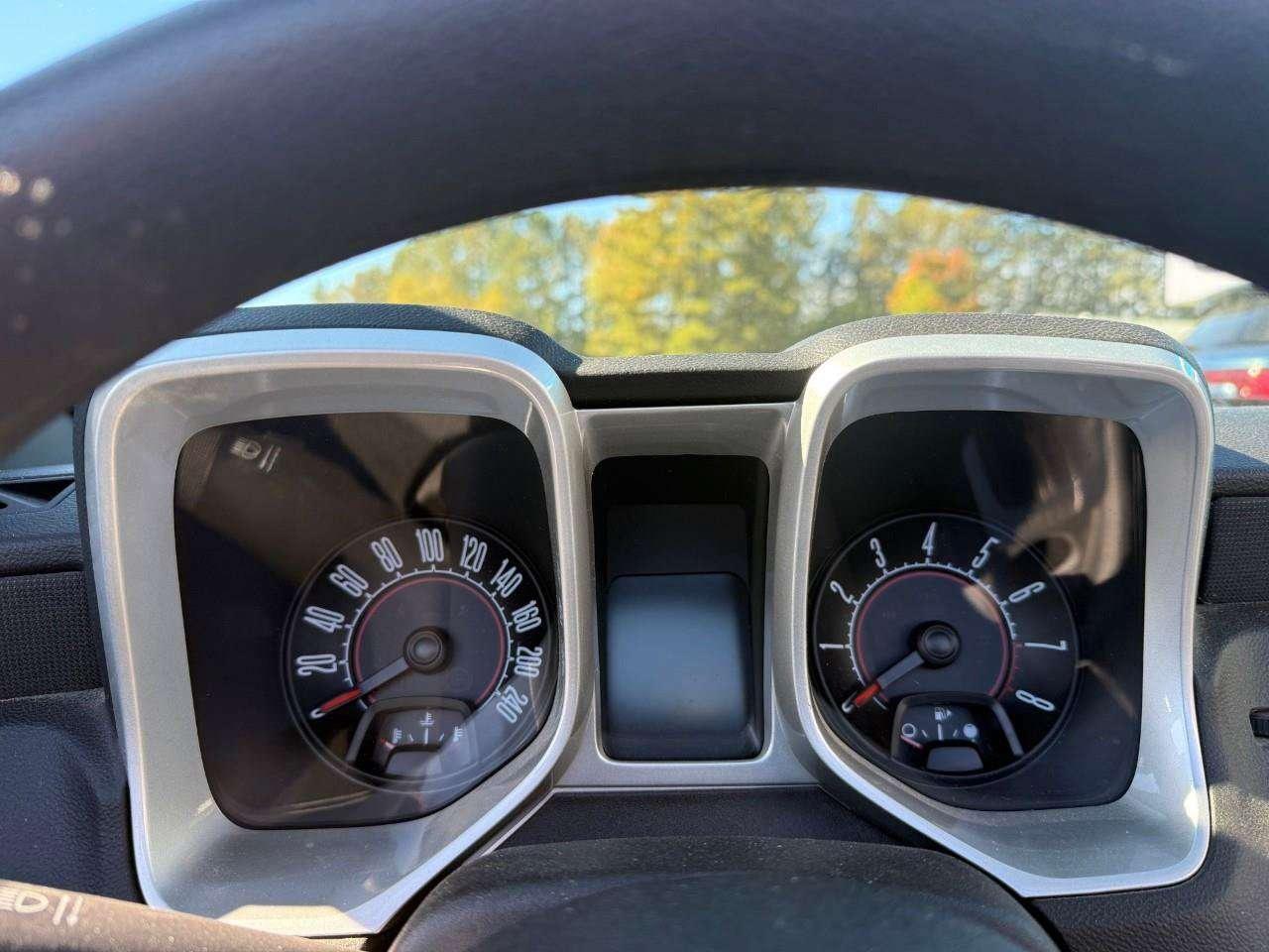 2011 Chevrolet Camaro CONVERTIBLE. 6 SPEED MANUAL TRANSMISSION. 20 INCH ALUMINUM WHEELS. RALLY SPORT PKG. CERTIFIED. Photo