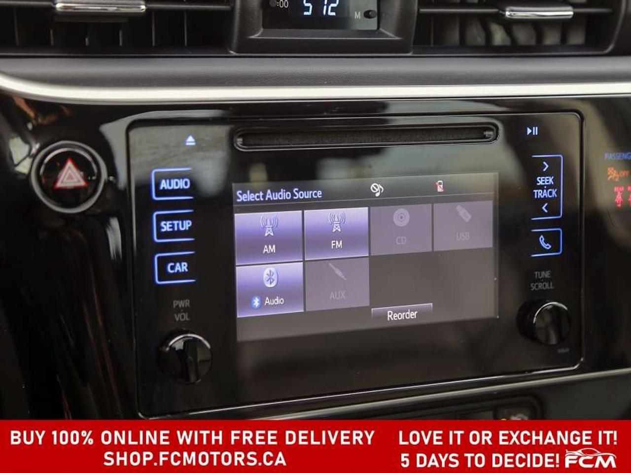 2018 Toyota Corolla SE   FULLY CERTIFIED WITH WARRANTY Photo