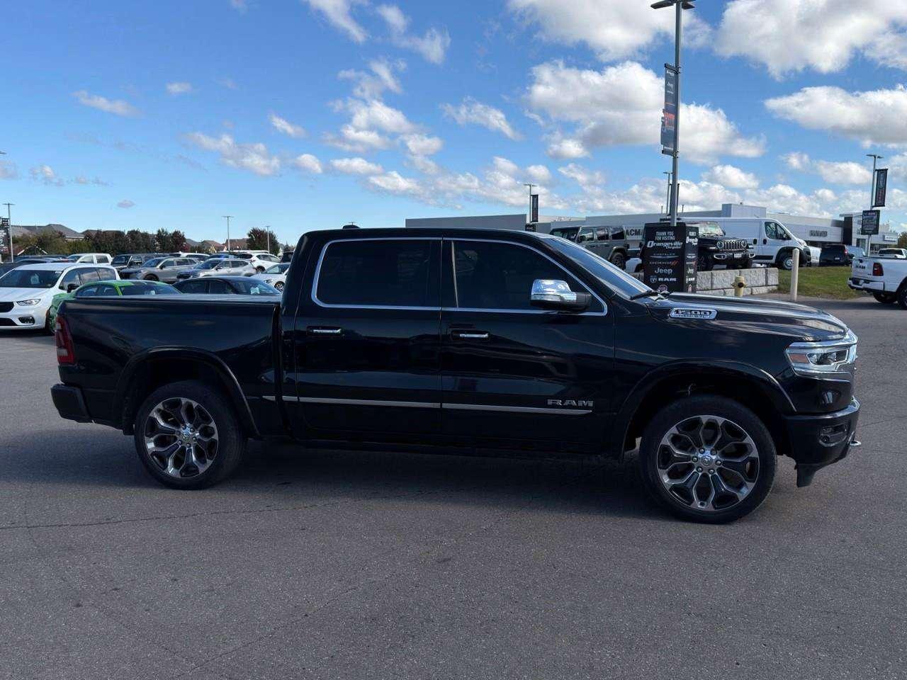 2022 RAM 1500 5.7L V8 HEMI   LEATHER   HEATED SEATS Photo