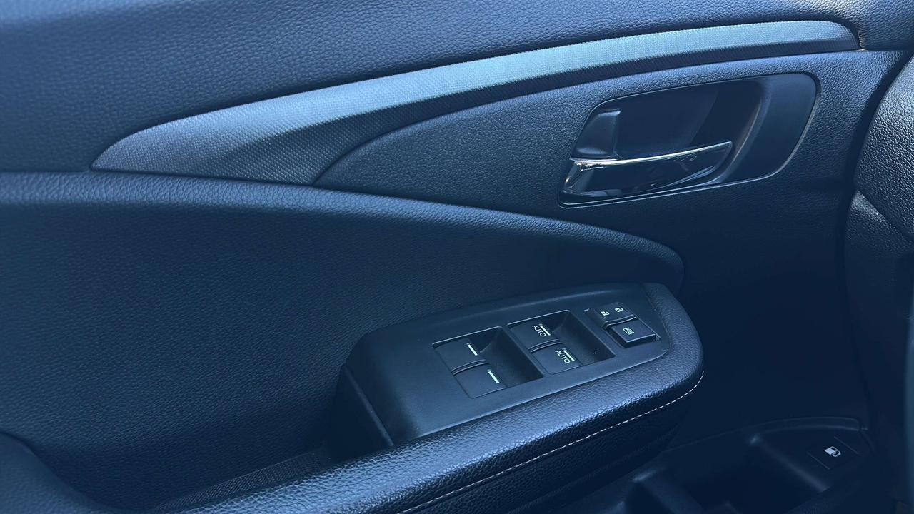 2023 Honda Ridgeline SPORT Photo