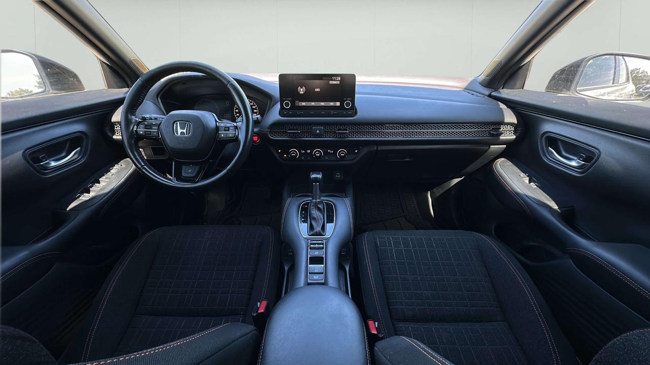 2025 Honda HR-V Sport Photo