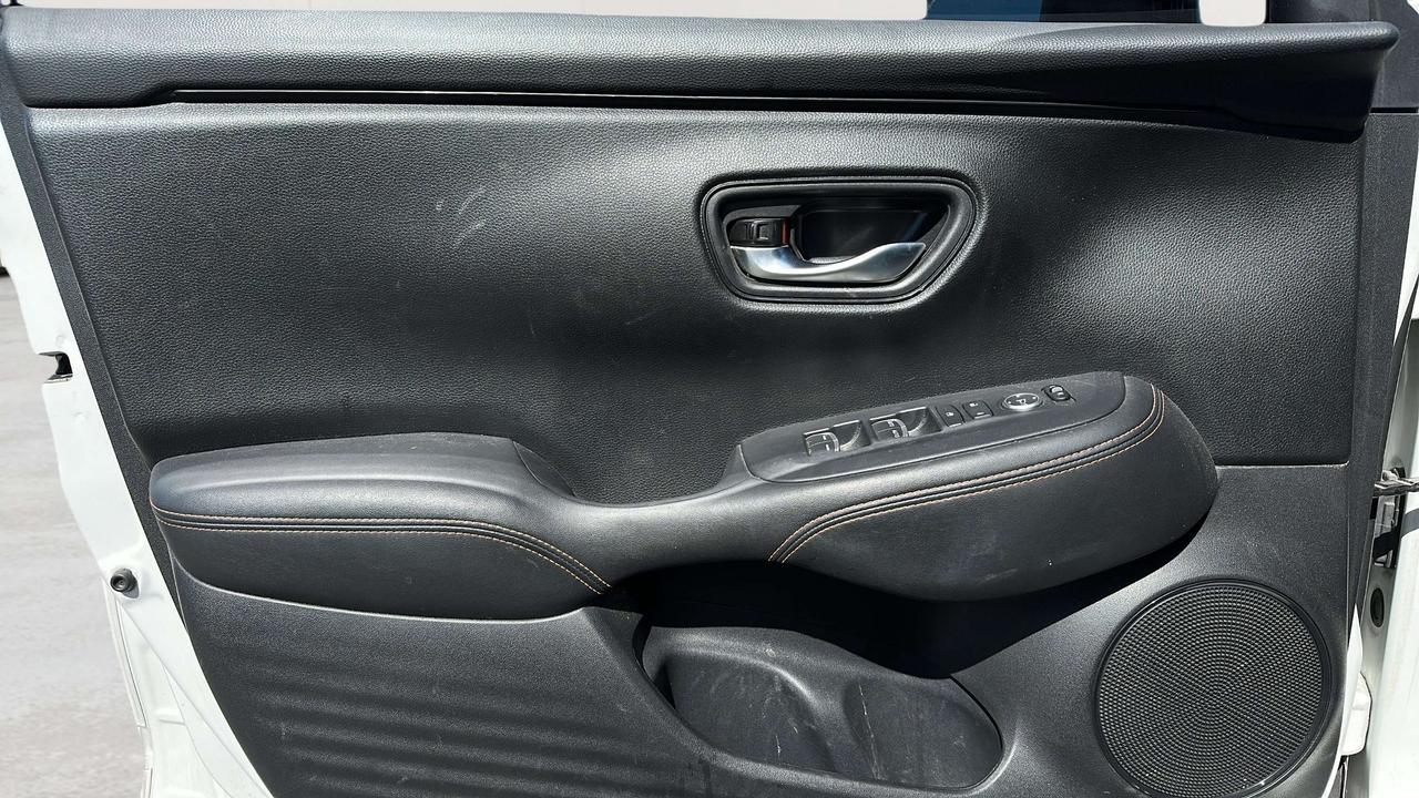 2025 Honda HR-V Sport Photo