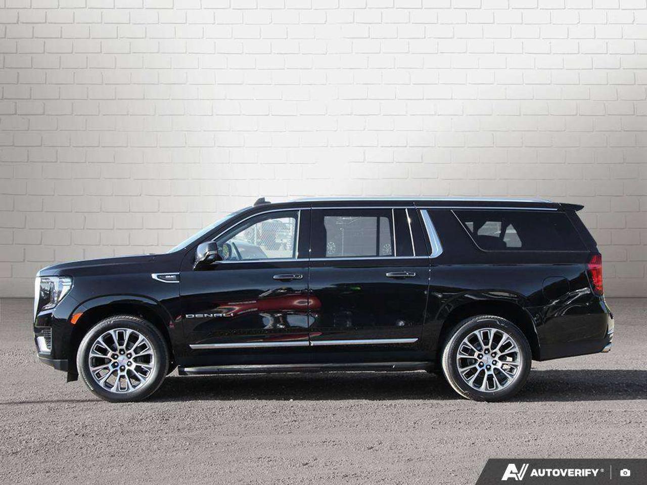 2023 GMC Yukon DENALI, 6.2L V8, 4X4, ALLOYS, LEATHER, BOSE, 1-OWNER, MACMASTER ORIGINAL, CERTIFIED PREOWNED! Photo5