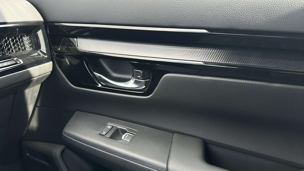 2026 Honda CR-V Touring Photo