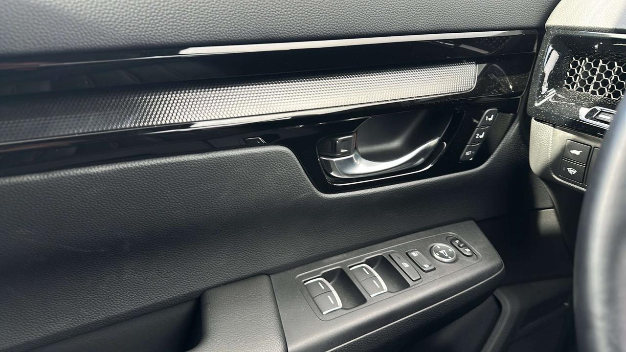 2026 Honda CR-V Touring Photo