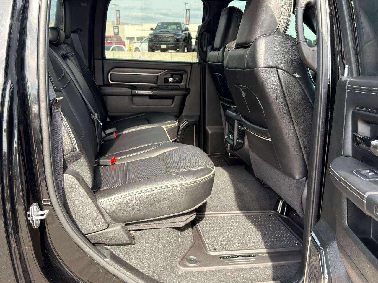2022 RAM 3500 ACCIDENT FREE   SUNROOF   360 CAM Photo