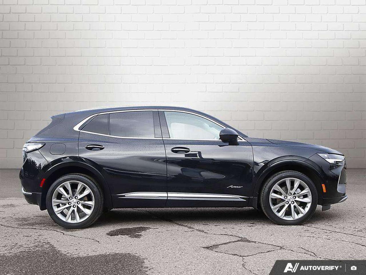 2022 Buick Envision 2.0L 4-CYL, AWD, ALLOYS, LEATHER, HUD, BOSE, 1-OWNER, MACMASTER ORIGINAL, CERTIFIED PREOWNED! Photo
