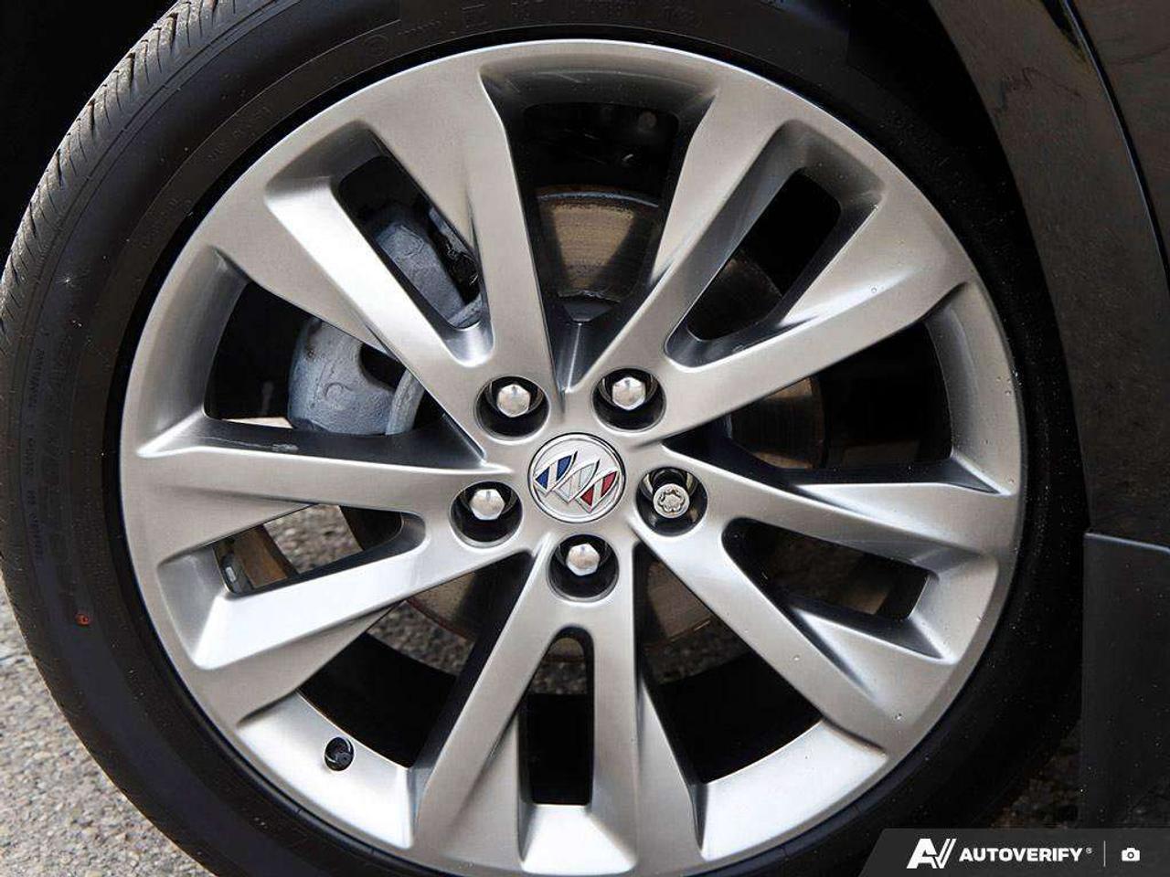 2022 Buick Envision 2.0L 4-CYL, AWD, ALLOYS, LEATHER, HUD, BOSE, 1-OWNER, MACMASTER ORIGINAL, CERTIFIED PREOWNED! Photo
