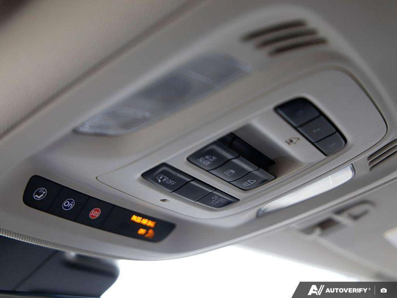 2022 Buick Envision 2.0L 4-CYL, AWD, ALLOYS, LEATHER, HUD, BOSE, 1-OWNER, MACMASTER ORIGINAL, CERTIFIED PREOWNED! Photo