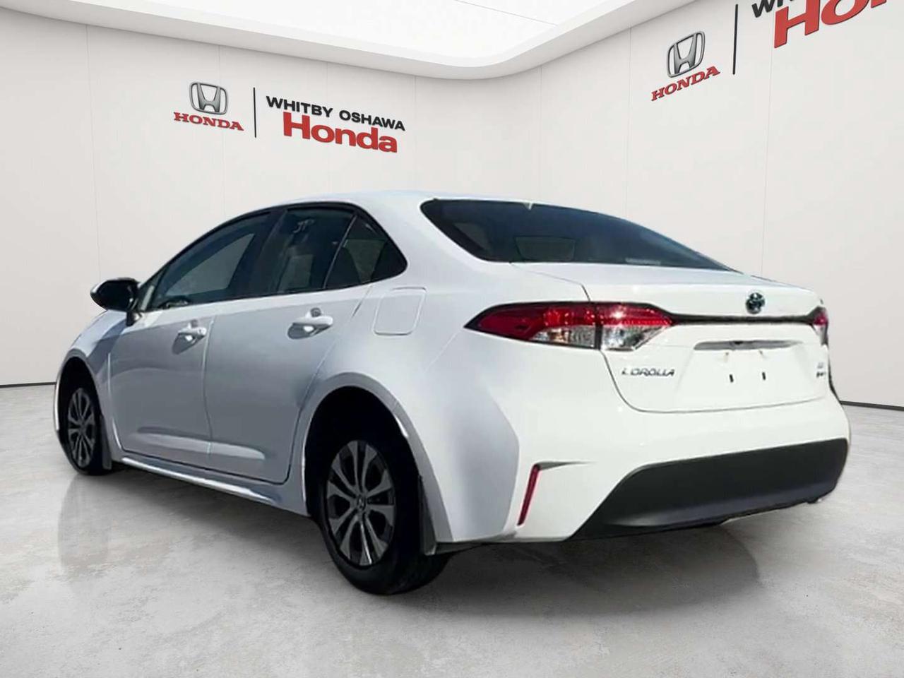 2025 Toyota Corolla LE Photo4