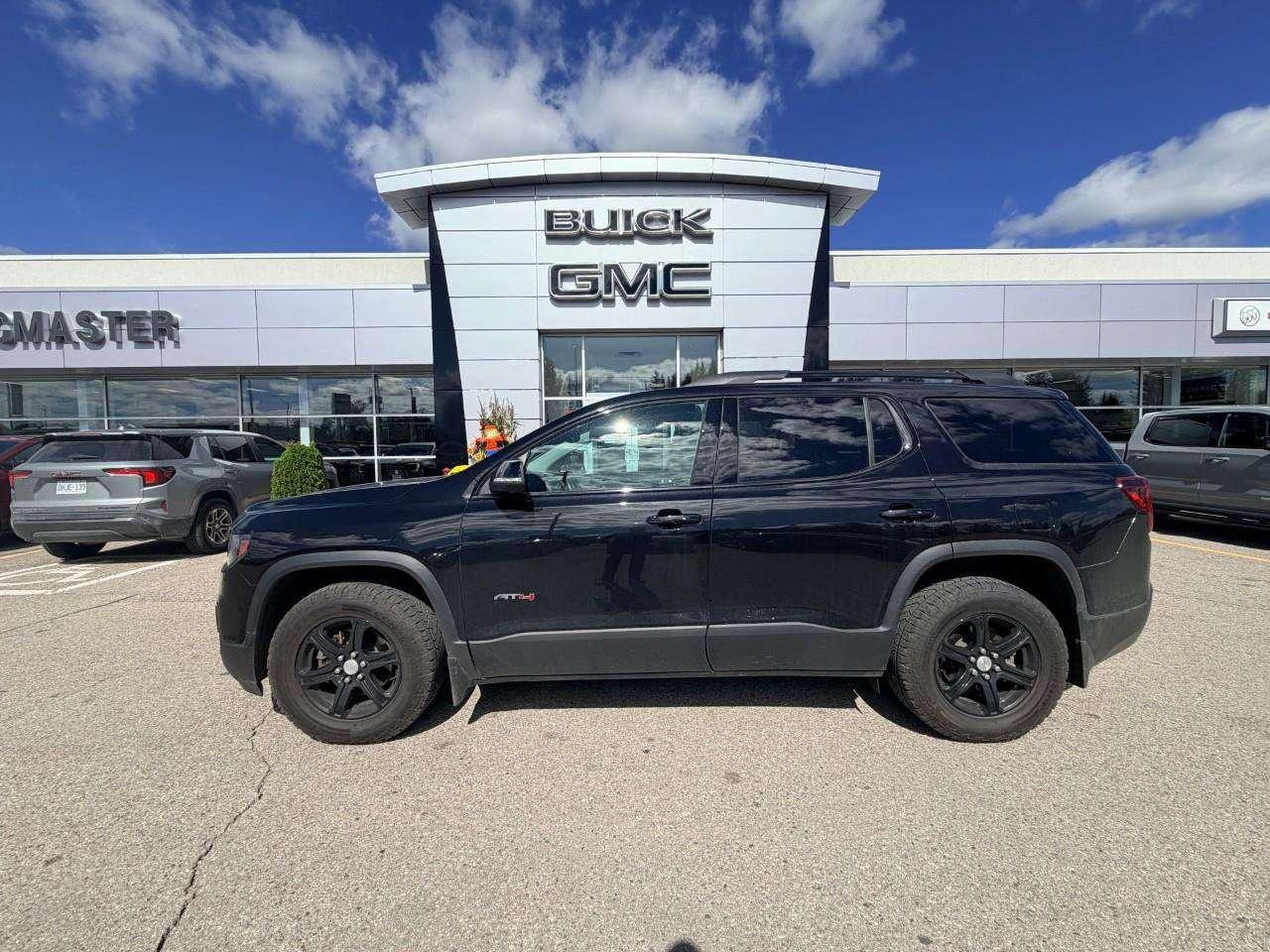 2023 GMC Acadia AT4, 3.6L V6, AWD, ALLOYS, LEATHER, 6-PASSENGER, 1-OWNER, MACMASTER ORIGINAL, CERTIFIED PREOWNED! Photo
